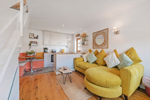 Lounge- click for photo gallery